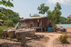 Mega Blue Andaman – Mega 4: Samet Nangshe – Cheowlan One Day Trip (Samet Nangshe Viewpoint, Wat Bangthong, Cheowlan Lake, Guilin Rock) – Mon / Wed / Fri – SIC ONLY, Phuket