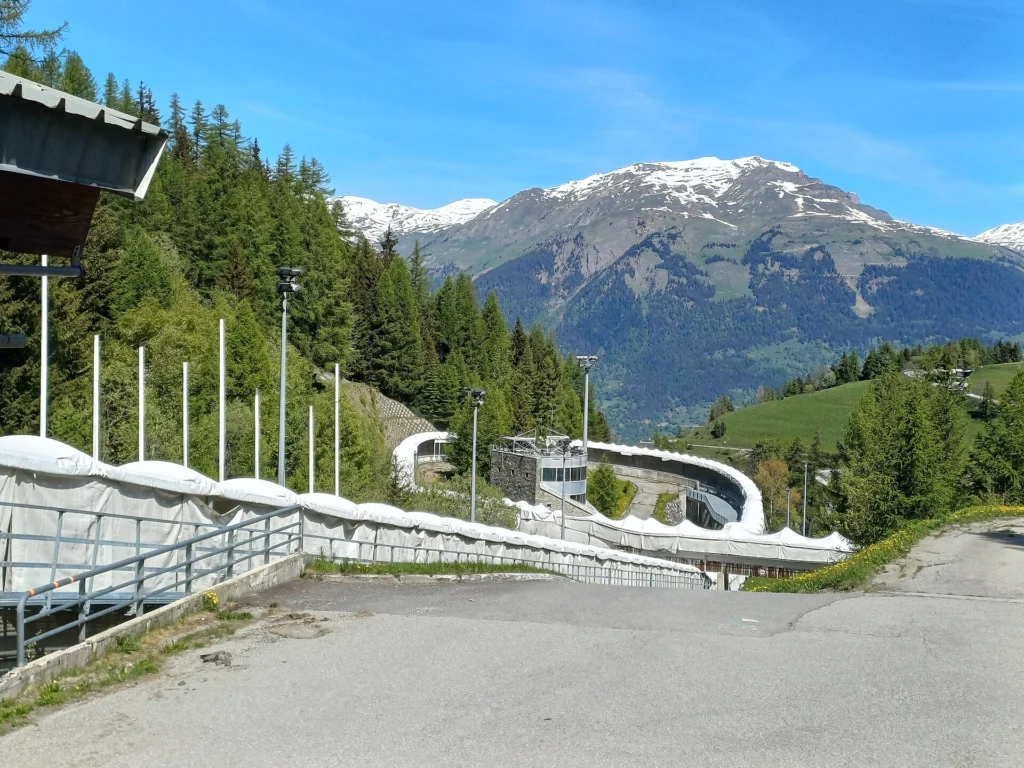 Luge 2 Rides + Combine World B+