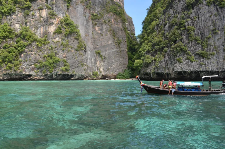 7 Islands Sunset Tour with BBQ Dinner by Speedboat (Excluding National Park Fee – Guest have to pay directly 200 THB at Pier)