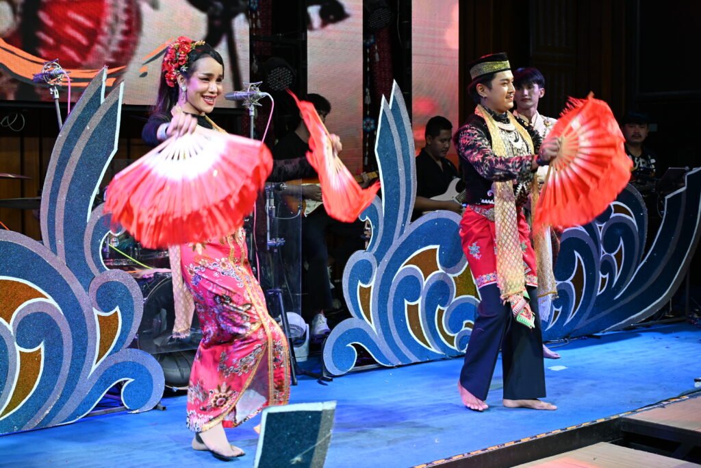 Alcazar Cabaret Show (Regular Seat), Pattaya